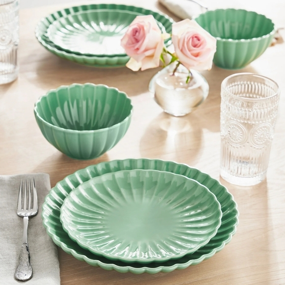 🎄 New Pioneer Woman Colette Scallop Green 12-Piece Dinnerware Set - Picture 8 of 10
